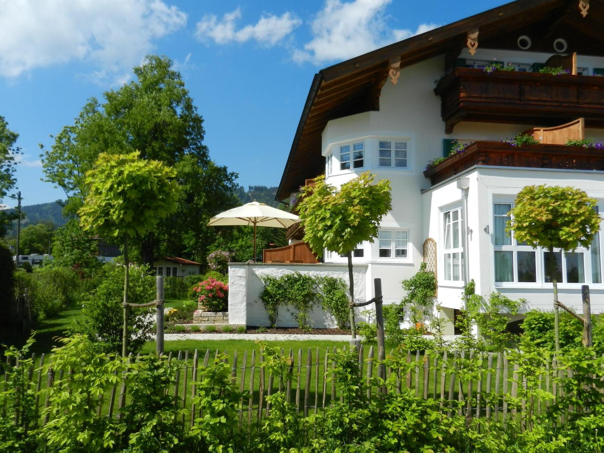 Landhaus Marinella Hotel Garni Bad Wiessee Eksteriør billede