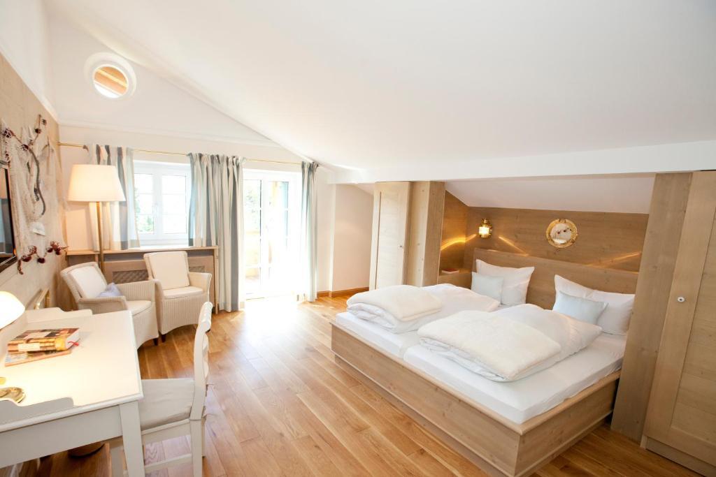 Landhaus Marinella Hotel Garni Bad Wiessee Værelse billede